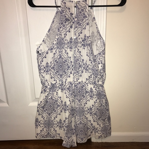 Patterned Romper - Picture 2 of 2